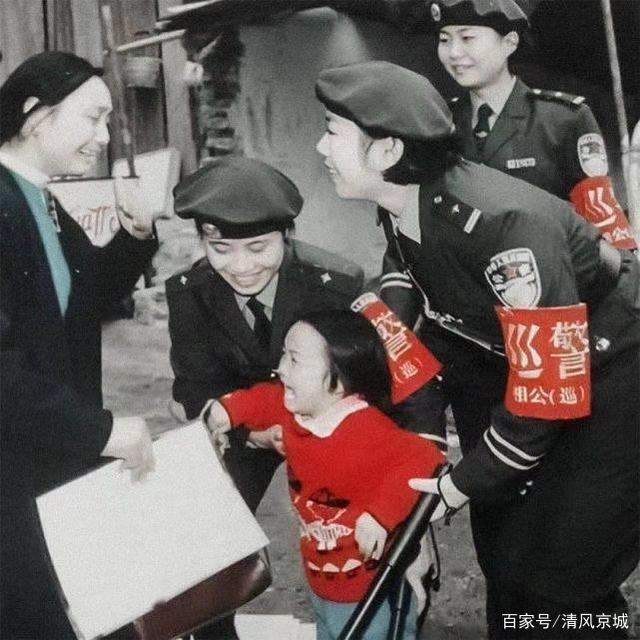 胡立强＝抓拍湖南公安历史精彩瞬间和三湘美的国产手机摄影爱好者